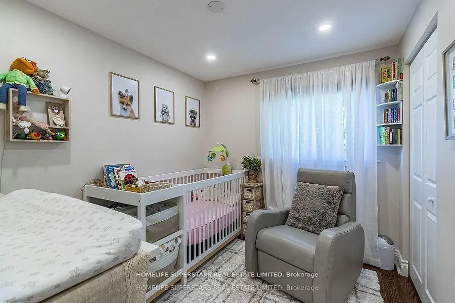 Photo 25 of 20 Beechwood Crescent, Brampton, Avondale — HOMEH