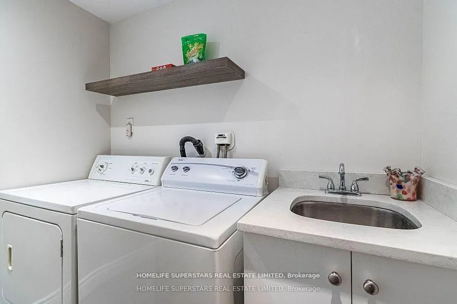 Photo 33 of 20 Beechwood Crescent, Brampton, Avondale — HOMEH