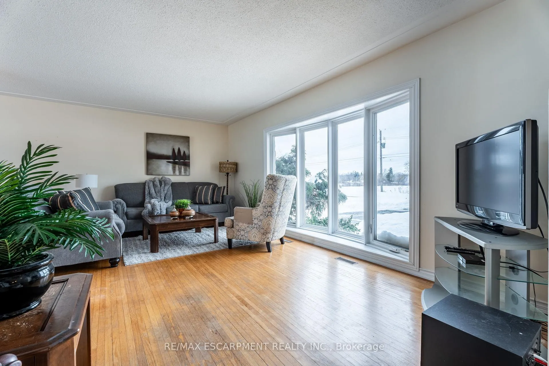 Photo 5 of 14 Shelton Lane, Hamilton, Rural Flamborough — HOMEH