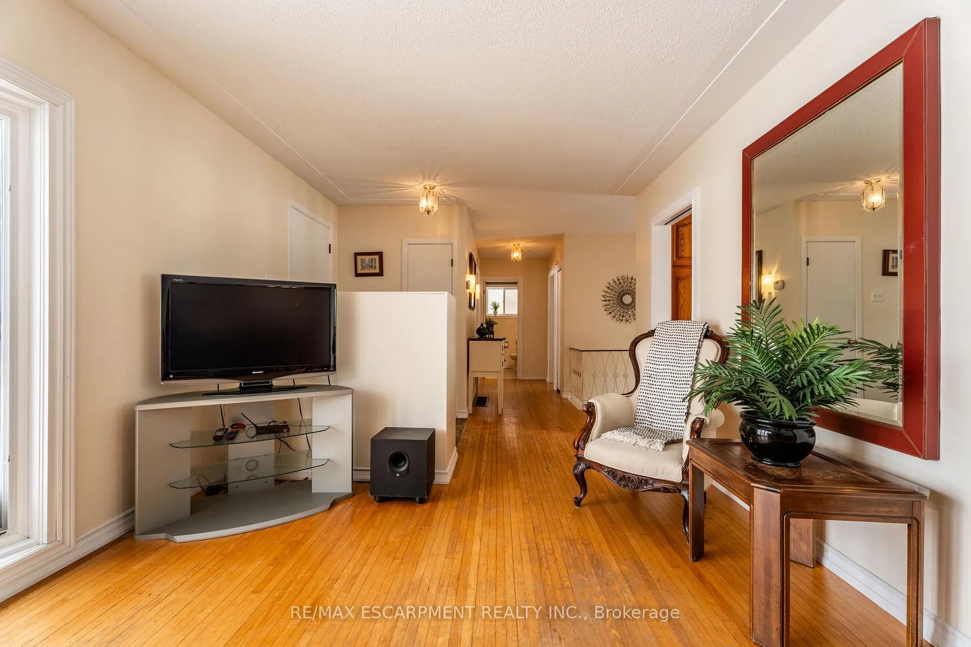 Photo 8 of 14 Shelton Lane, Hamilton, Rural Flamborough — HOMEH