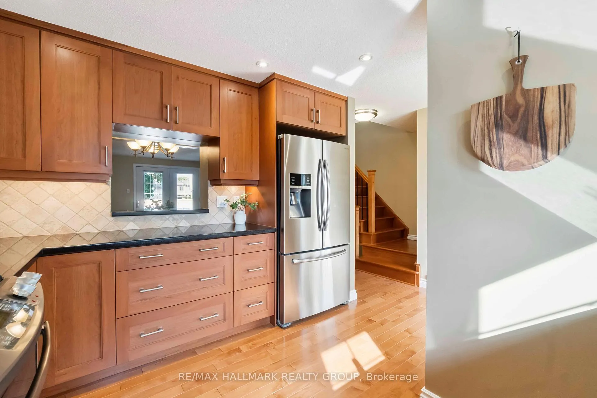 Photo 6 of 14 Whelan Drive, Ottawa, Barrhaven - Pheasant Run — HOMEH