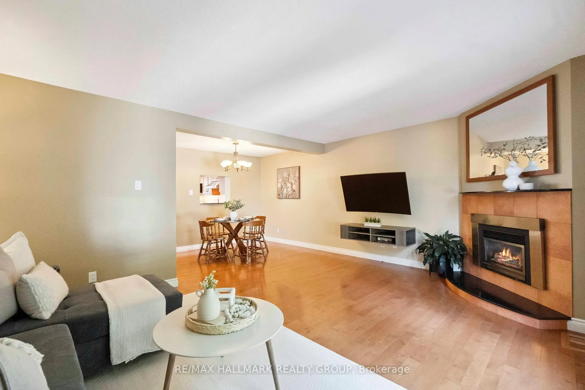 Photo 19 of 14 Whelan Drive, Ottawa, Barrhaven - Pheasant Run — HOMEH