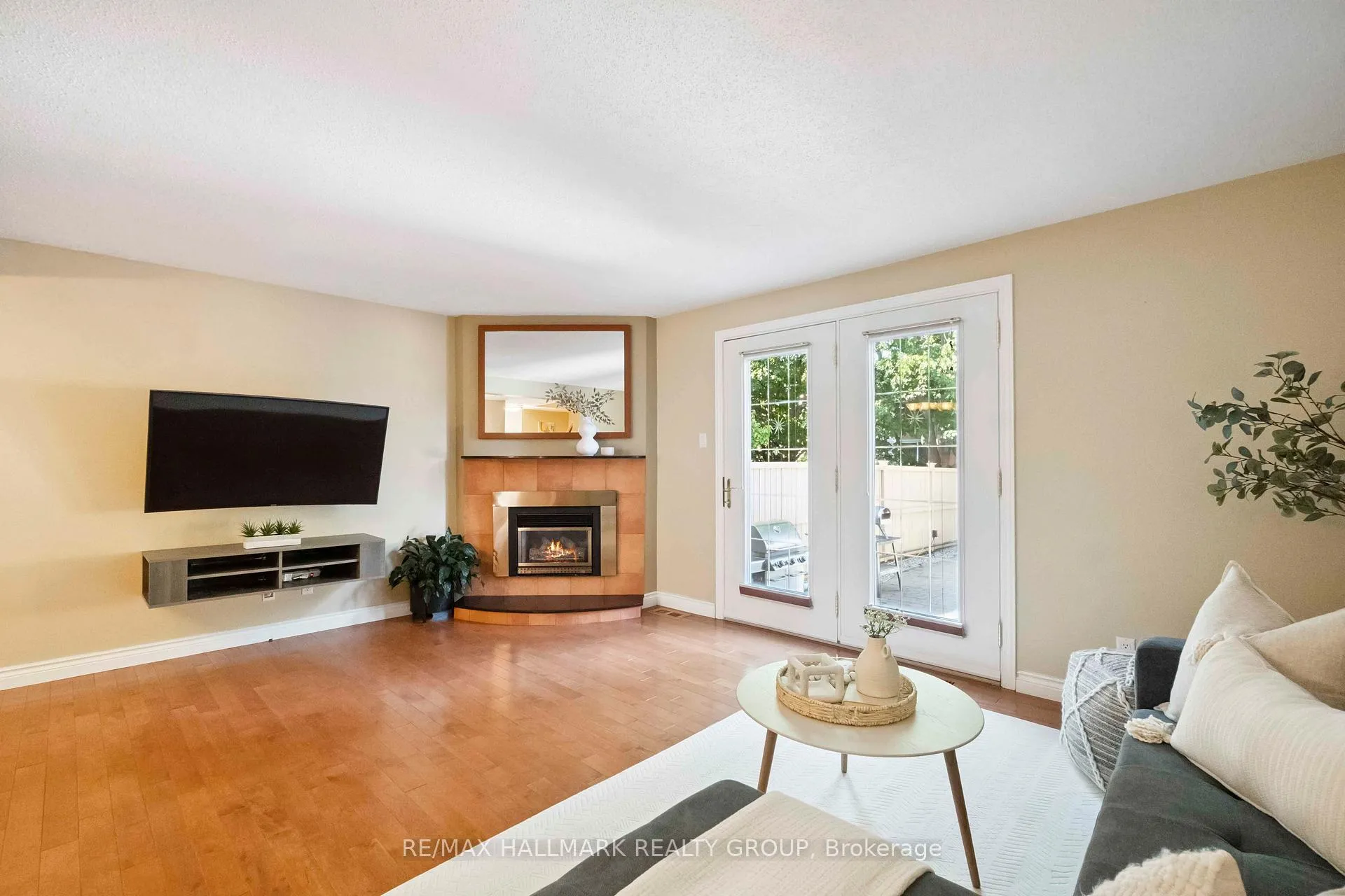 Photo 21 of 14 Whelan Drive, Ottawa, Barrhaven - Pheasant Run — HOMEH