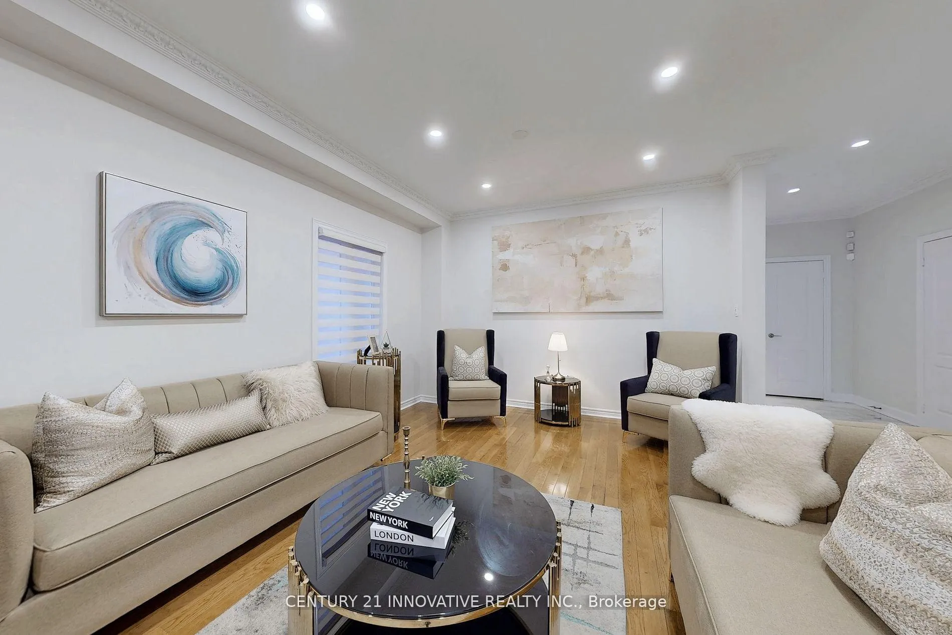 Photo 6 of 33 Ferncliffe Crescent, Markham, Cedarwood — HOMEH