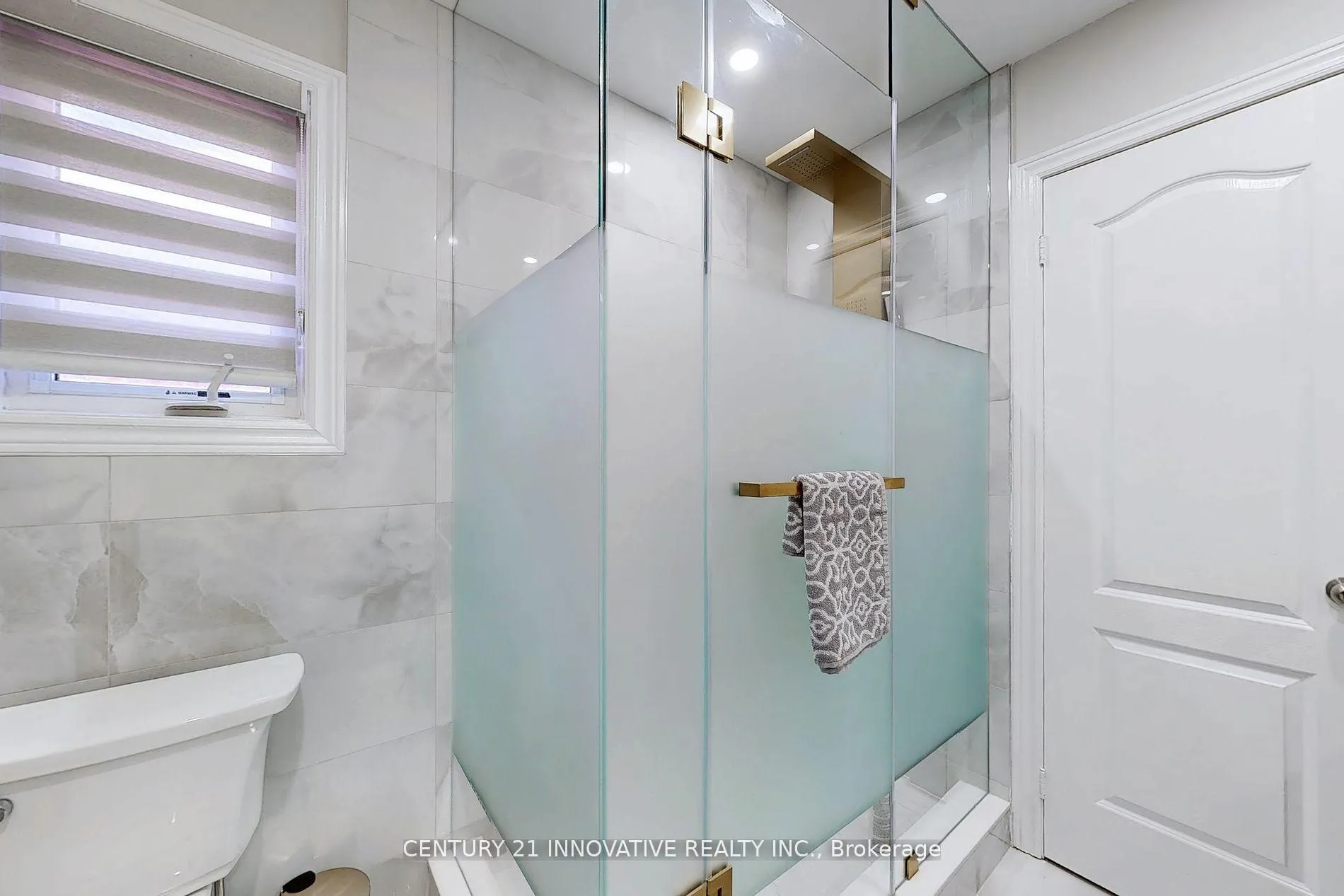 Photo 31 of 33 Ferncliffe Crescent, Markham, Cedarwood — HOMEH