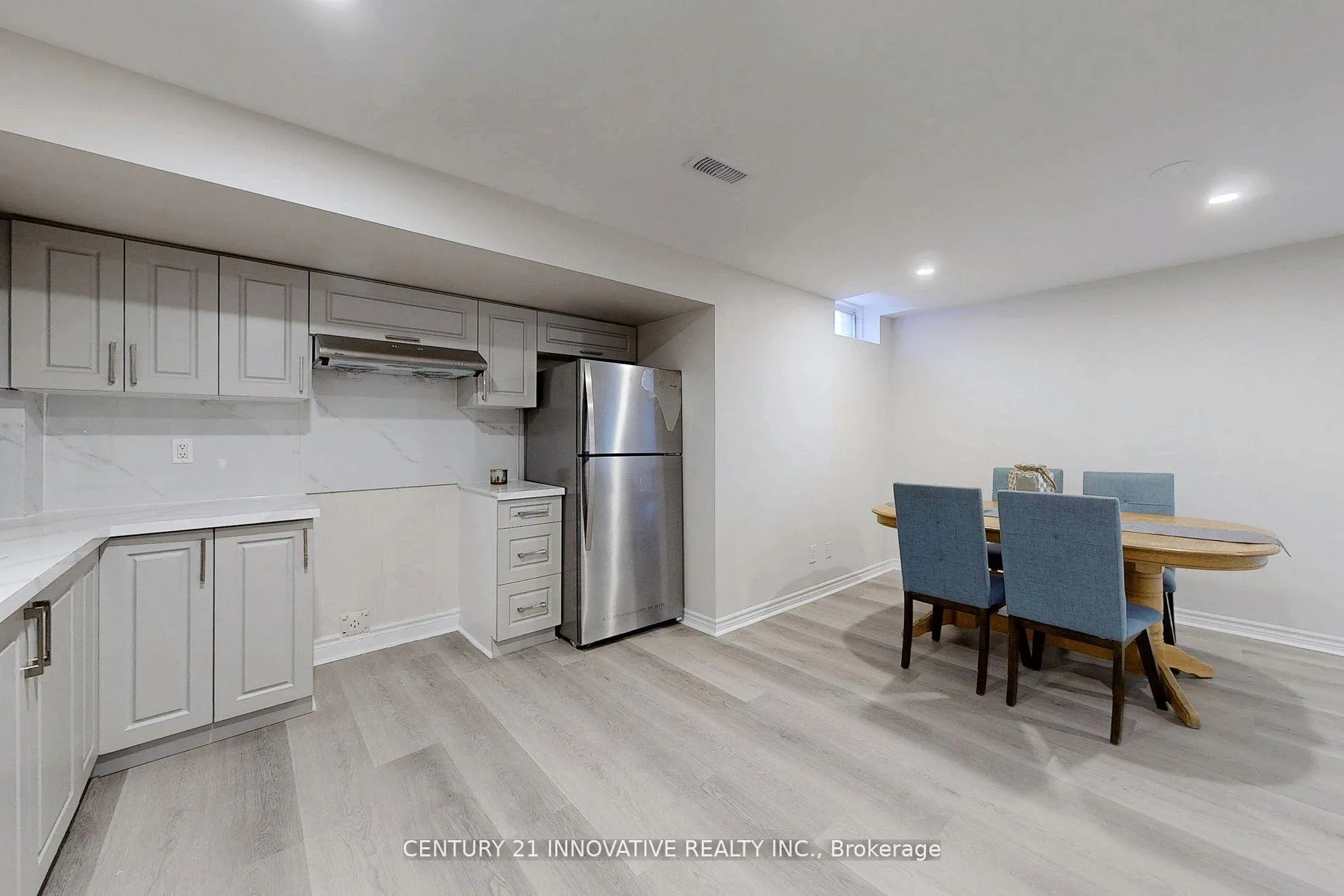Photo 39 of 33 Ferncliffe Crescent, Markham, Cedarwood — HOMEH