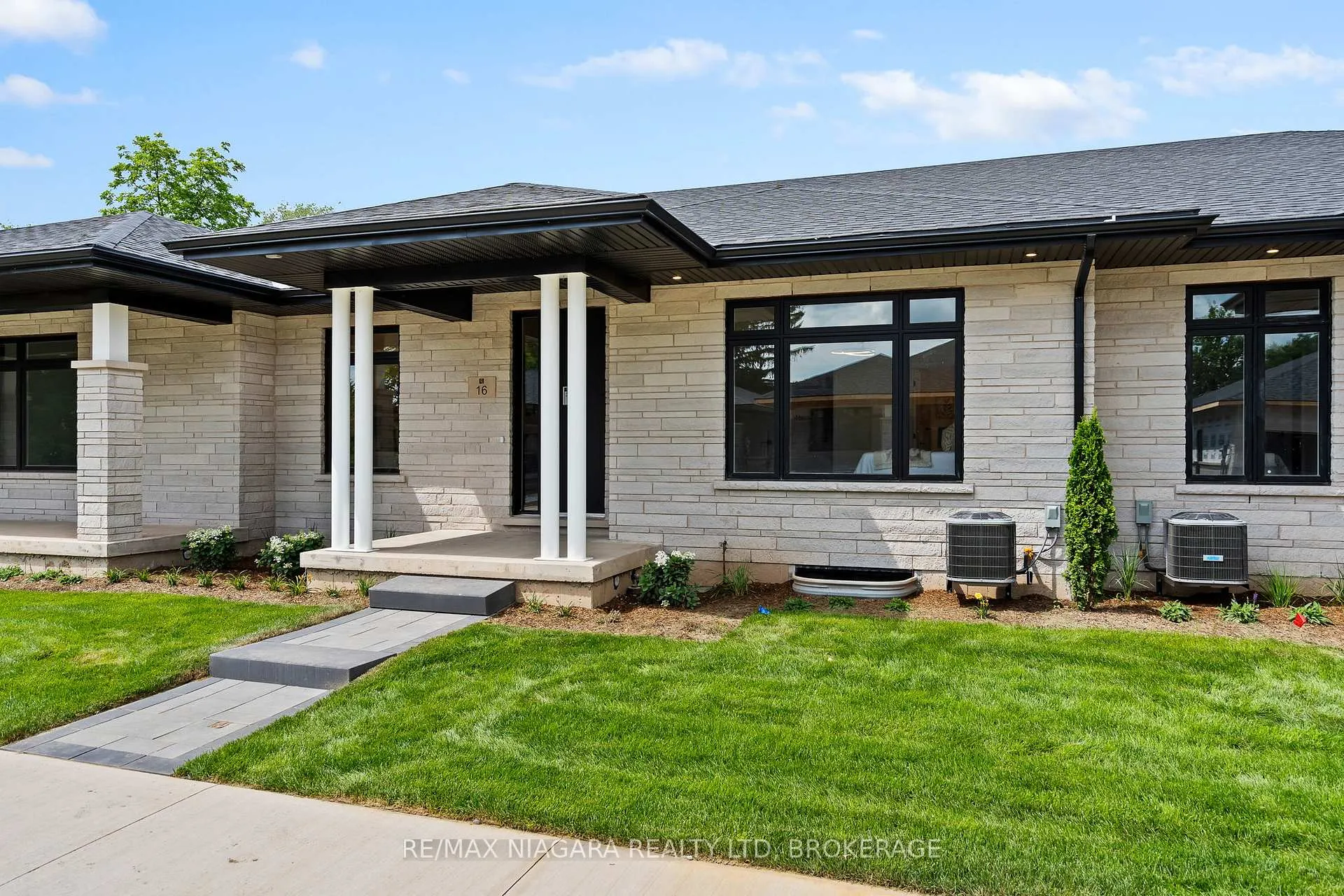 Photo 3 of 7 Accursi Crescent, Pelham, Fonthill — HOMEH