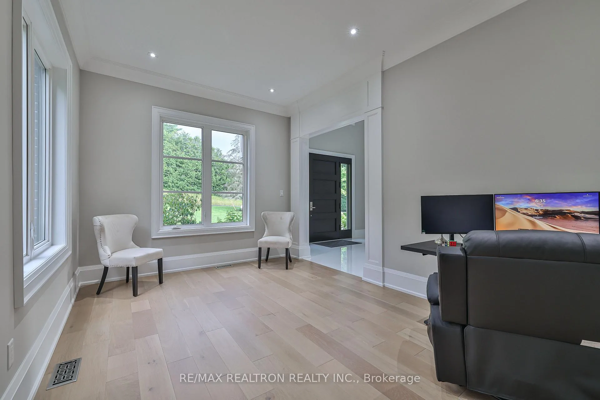 Photo 14 of 260 Churchill Avenue, King, Rural King — HOMEH