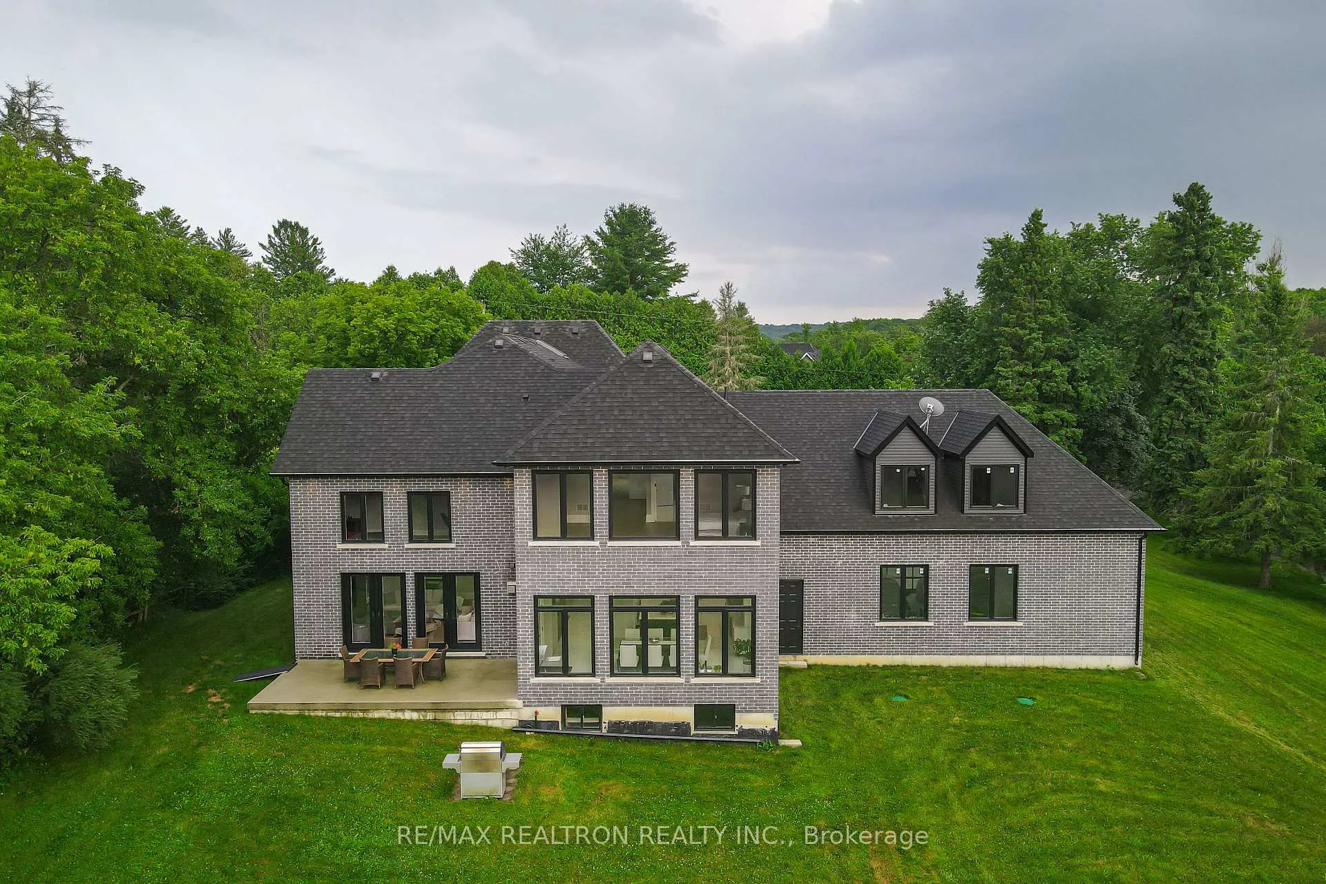 Photo 31 of 260 Churchill Avenue, King, Rural King — HOMEH