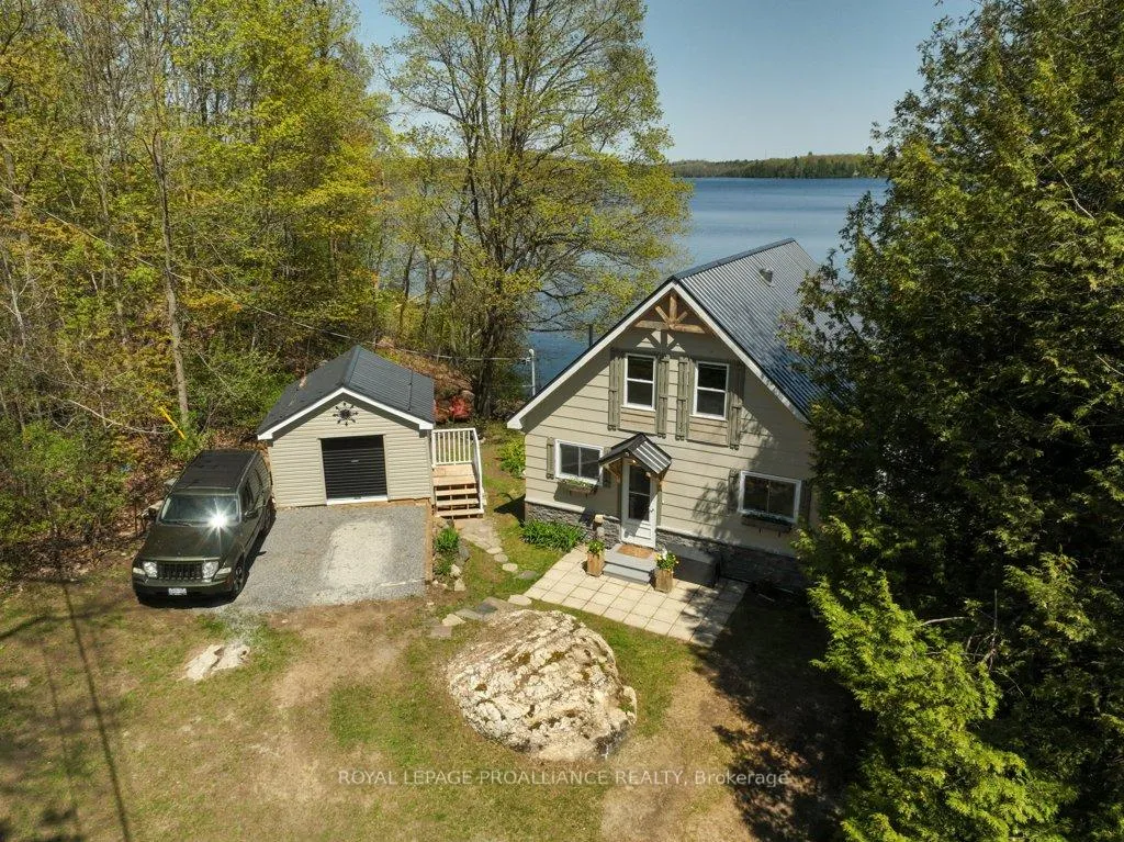 Photo 2 of 1043 D Big Clear Lane, Frontenac, Frontenac Centre — HOMEH