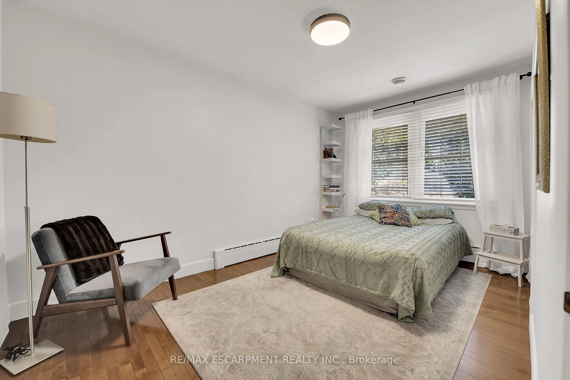 Photo 27 of 31 Tally Ho Drive, Hamilton, Dundas — HOMEH