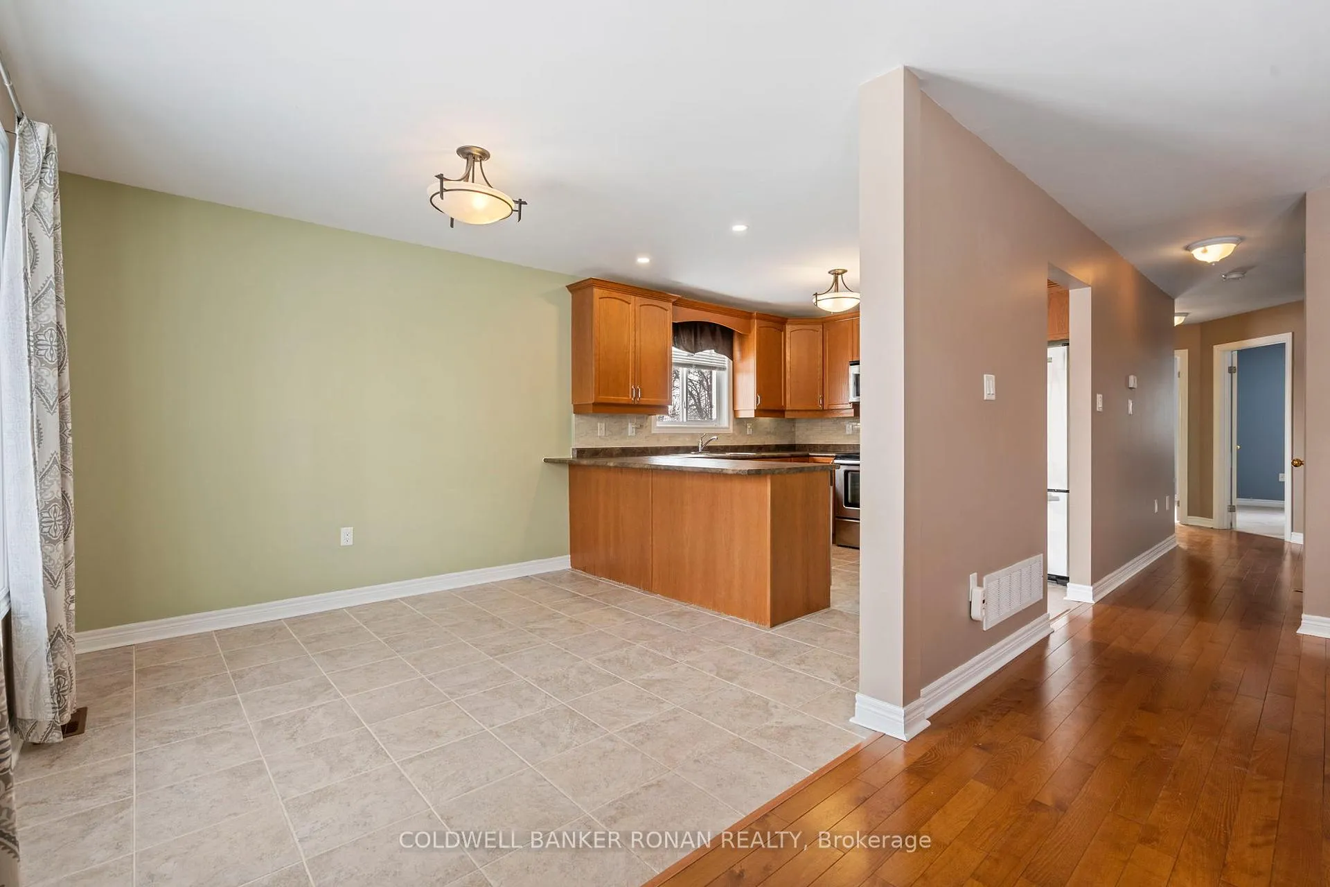 Photo 9 of 43 George Street, Clearview, Creemore — HOMEH
