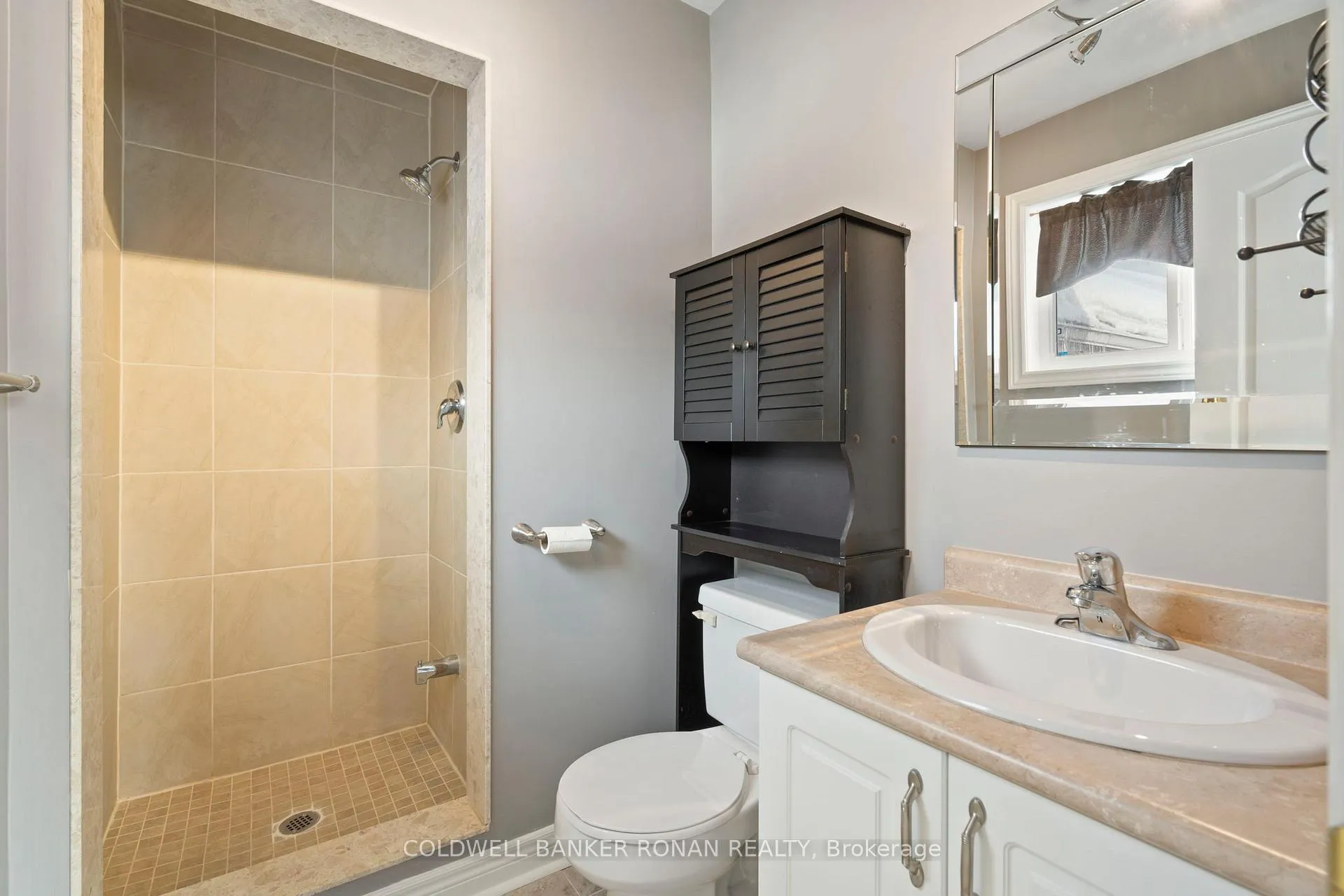 Photo 19 of 43 George Street, Clearview, Creemore — HOMEH