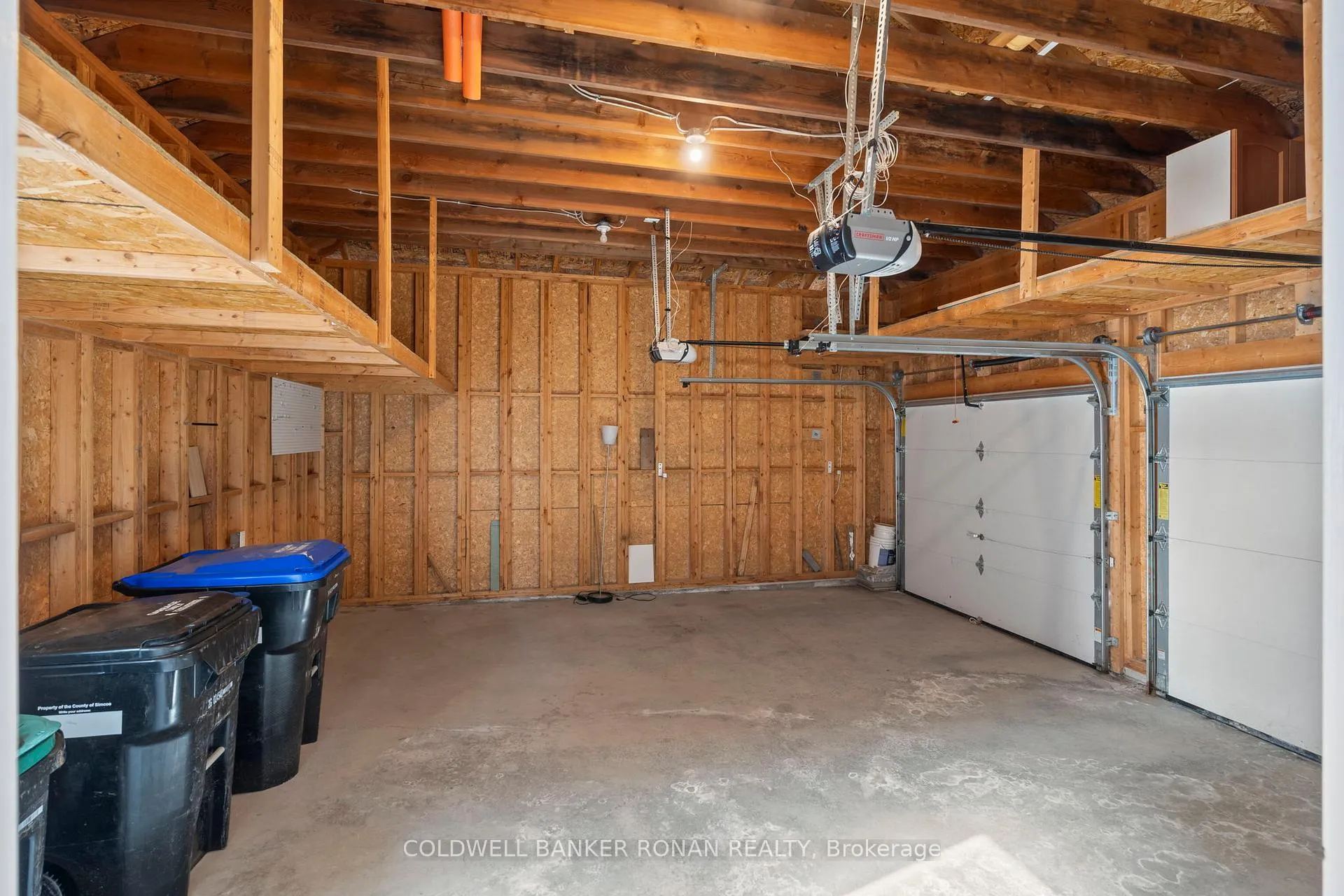 Photo 21 of 43 George Street, Clearview, Creemore — HOMEH