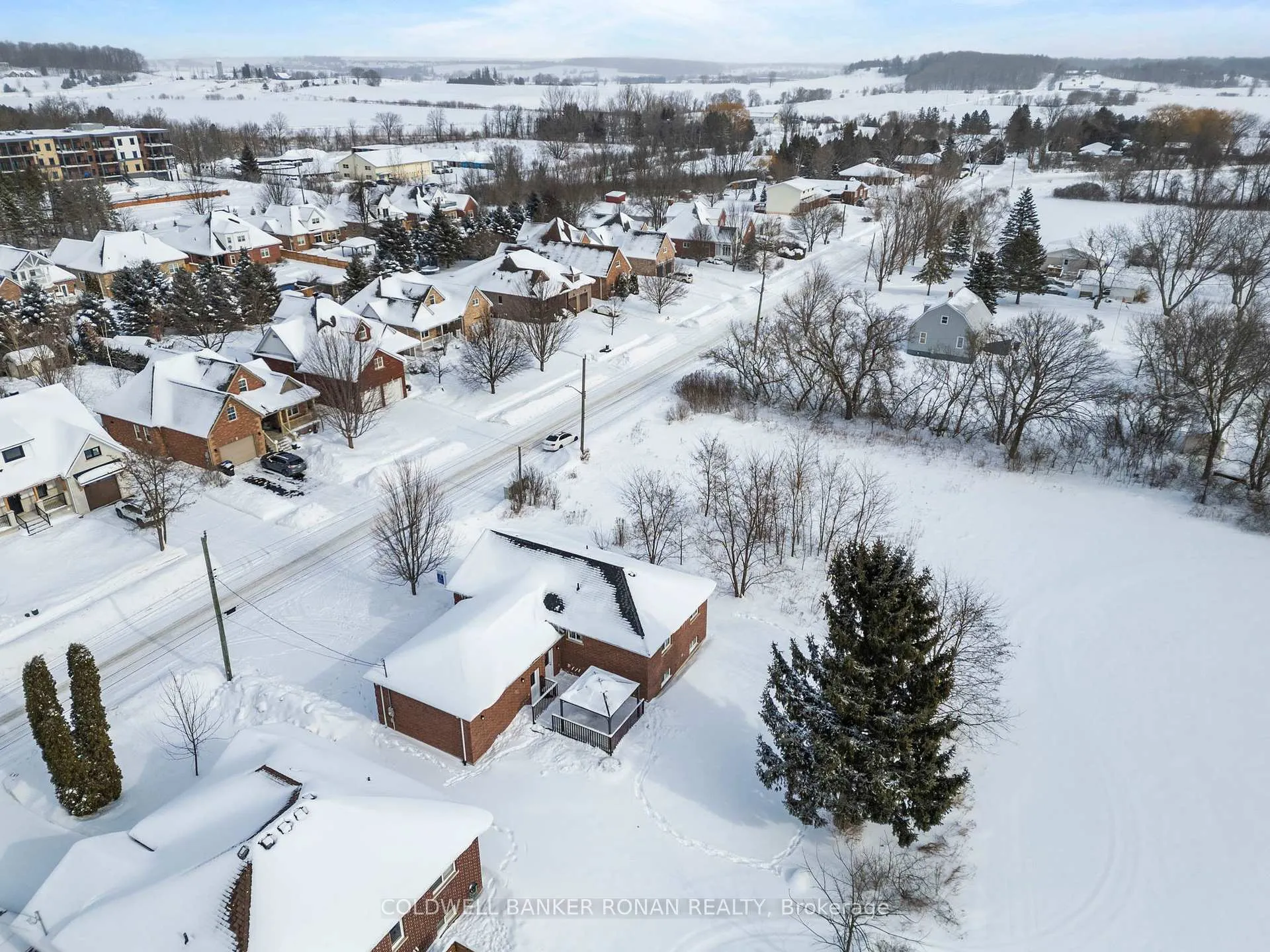 Photo 39 of 43 George Street, Clearview, Creemore — HOMEH
