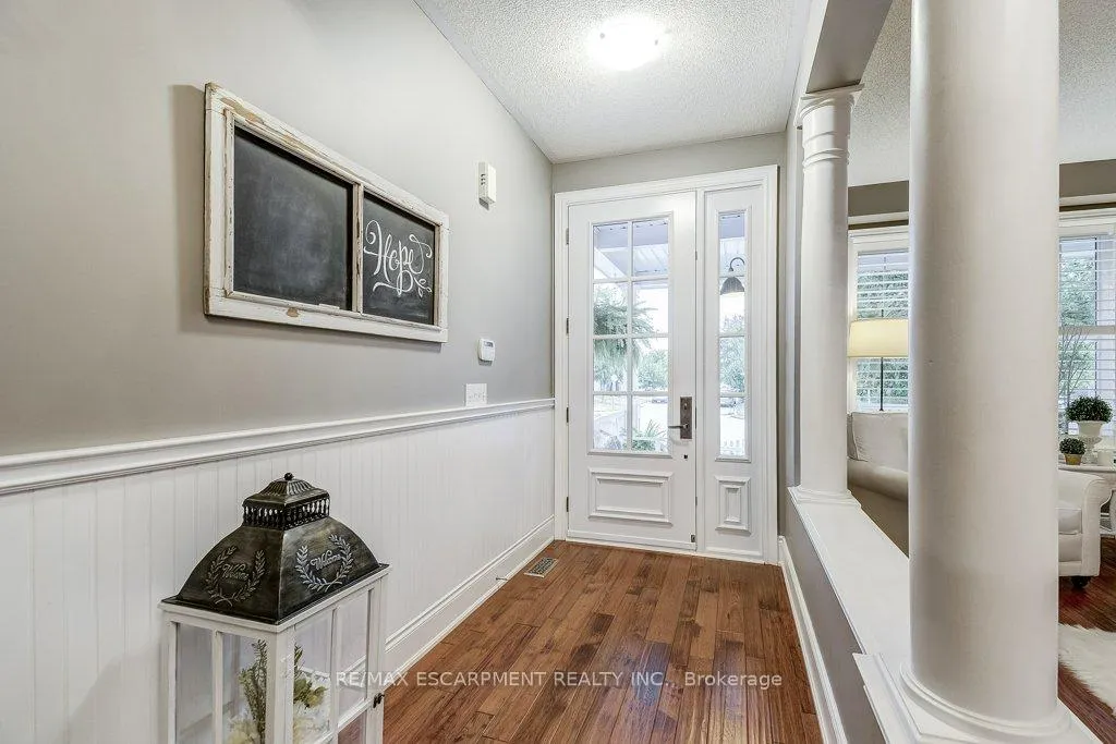 Photo 4 of 47 Wimberly Avenue, Hamilton, Waterdown — HOMEH