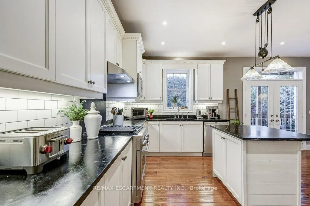 Photo 13 of 47 Wimberly Avenue, Hamilton, Waterdown — HOMEH