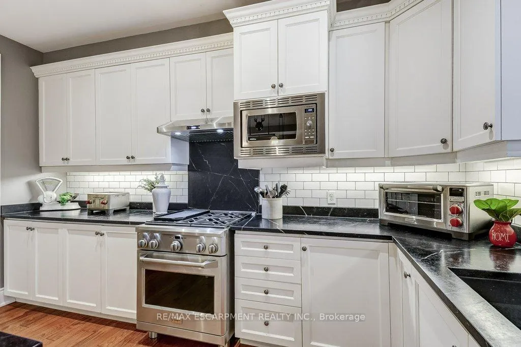 Photo 14 of 47 Wimberly Avenue, Hamilton, Waterdown — HOMEH