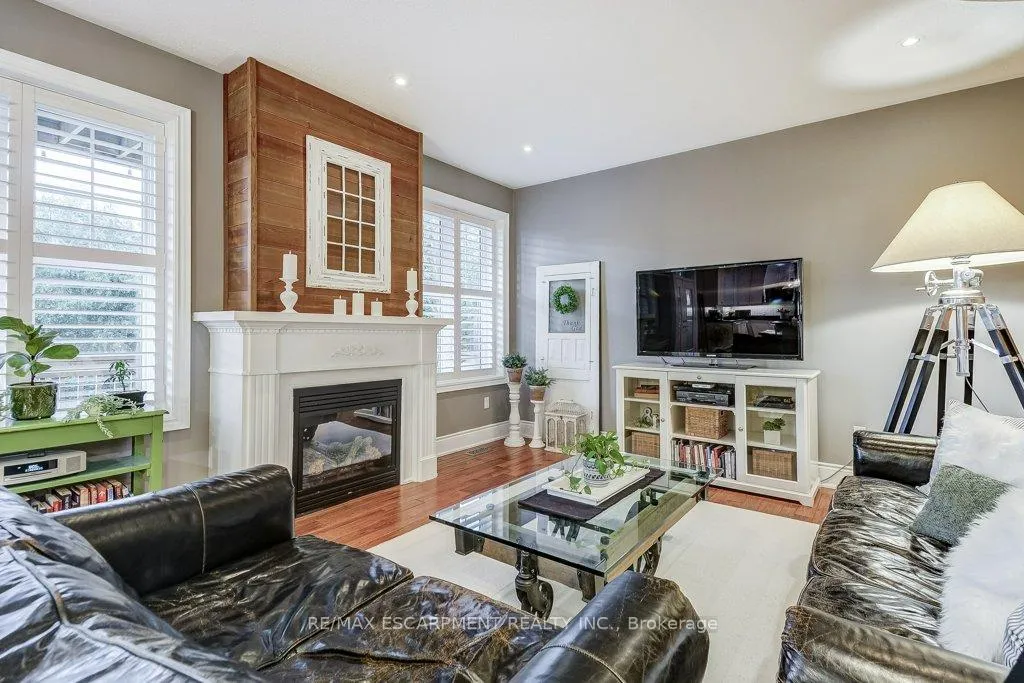 Photo 16 of 47 Wimberly Avenue, Hamilton, Waterdown — HOMEH