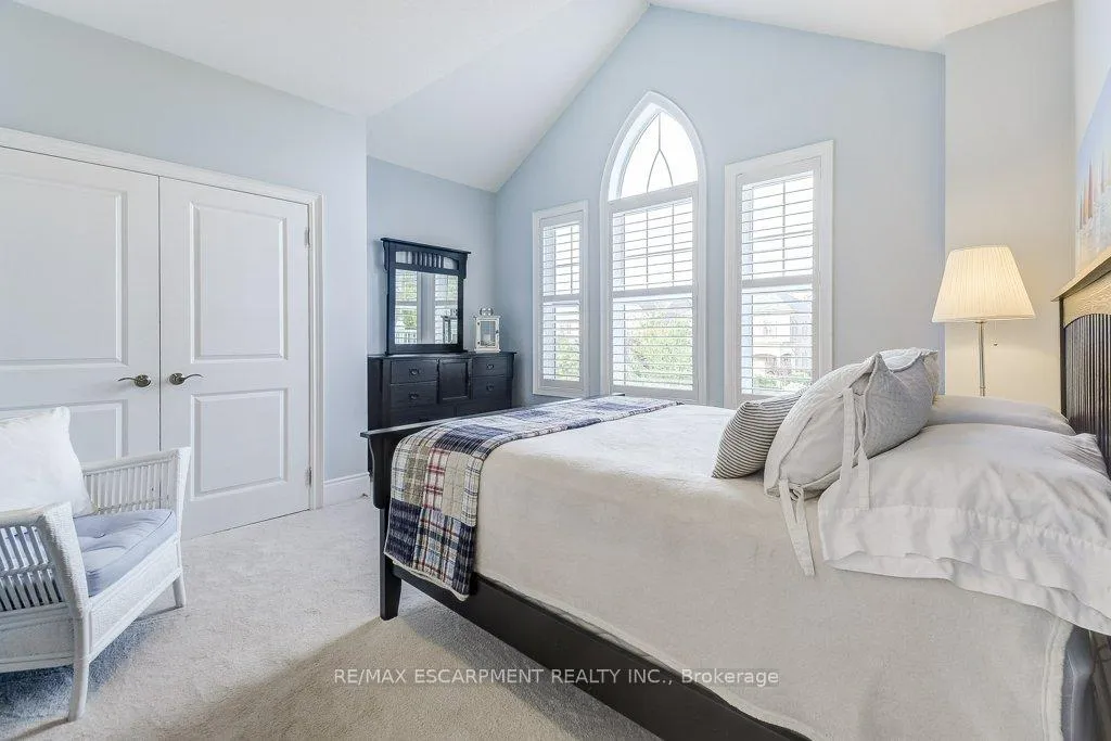 Photo 23 of 47 Wimberly Avenue, Hamilton, Waterdown — HOMEH