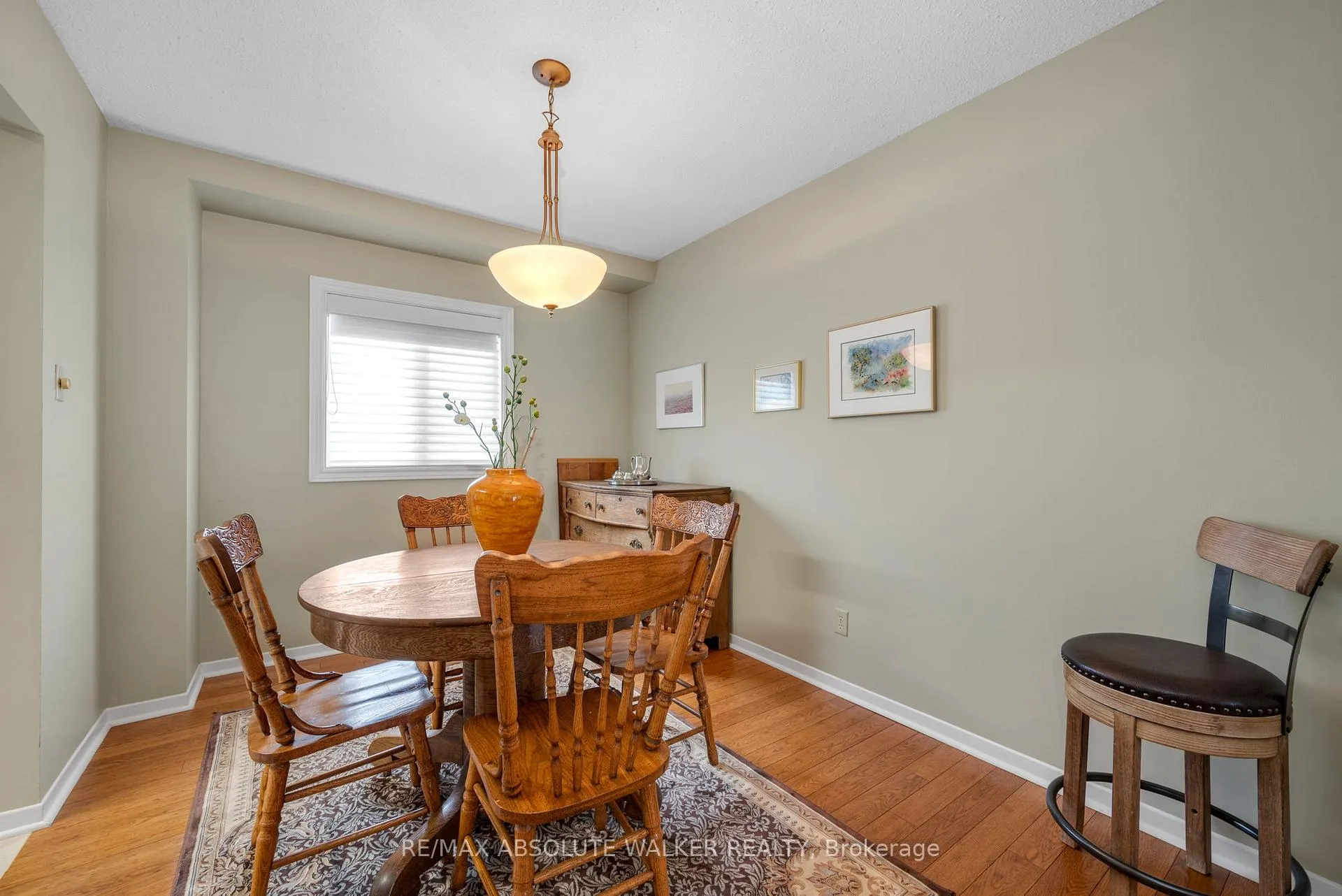 Photo 9 of 381 Princess Louise Drive, Ottawa, Fallingbrook/Ridgemount — HOMEH