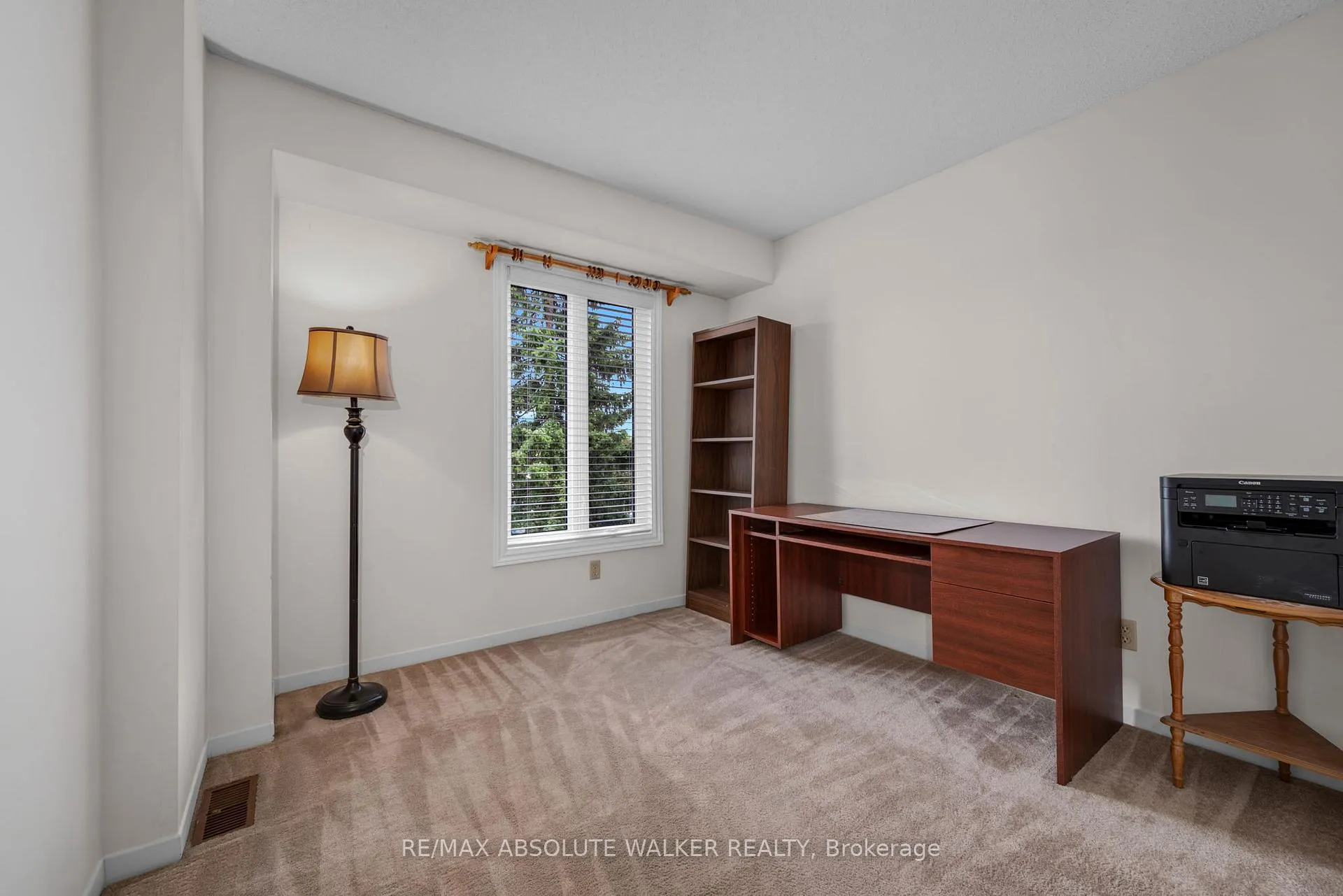 Photo 18 of 381 Princess Louise Drive, Ottawa, Fallingbrook/Ridgemount — HOMEH