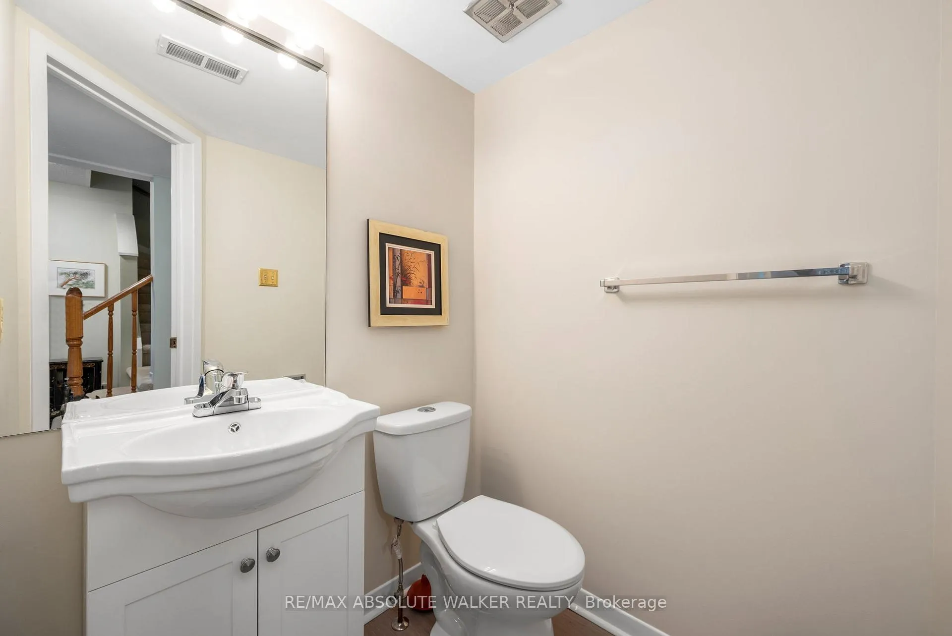 Photo 20 of 381 Princess Louise Drive, Ottawa, Fallingbrook/Ridgemount — HOMEH