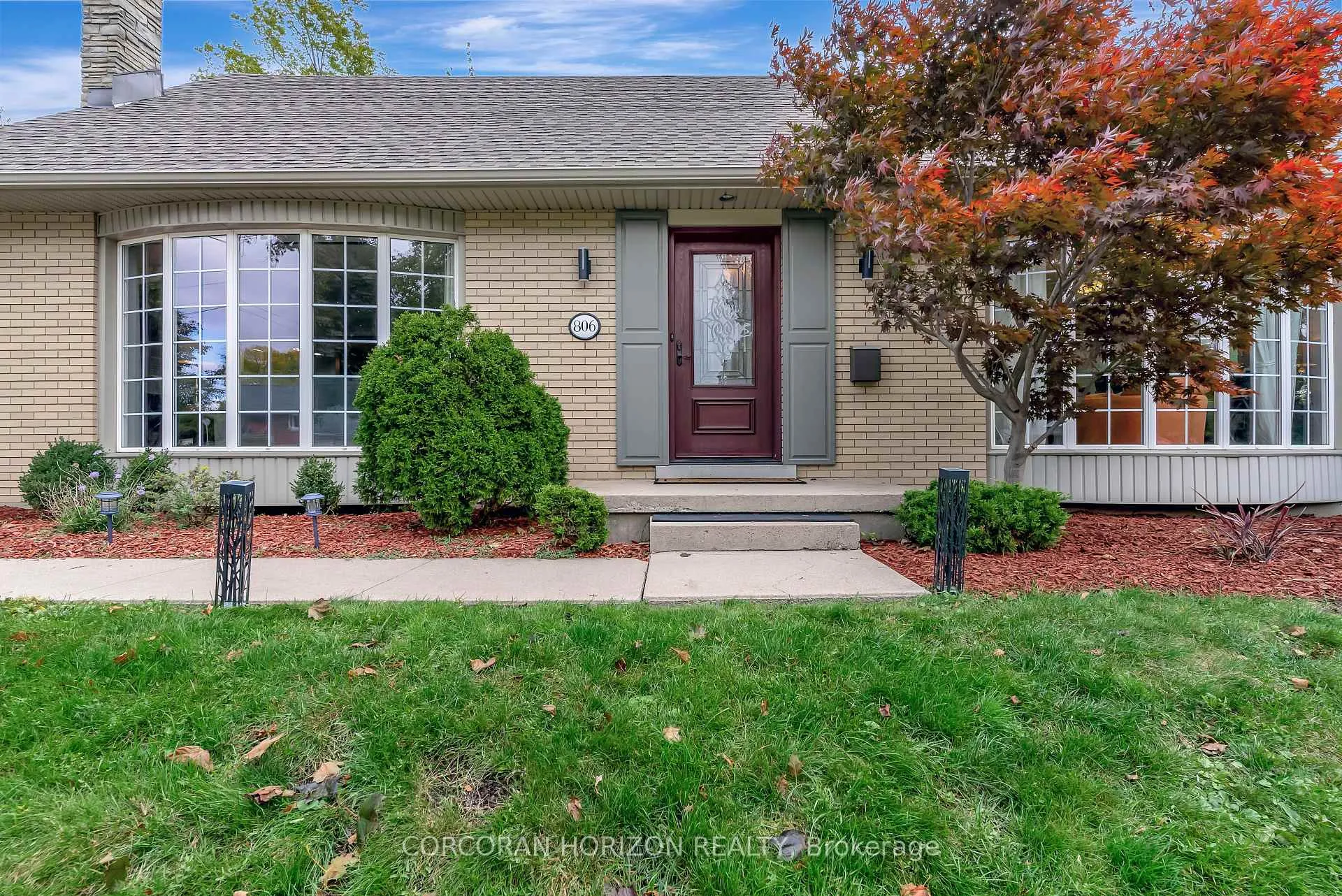 Photo 4 of 806 Westmount Road, Kitchener — HOMEH