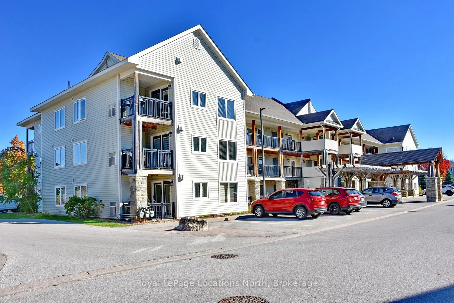 Photo 4 of Unit 102, 1 Brandy Lane Drive, Collingwood — HOMEH