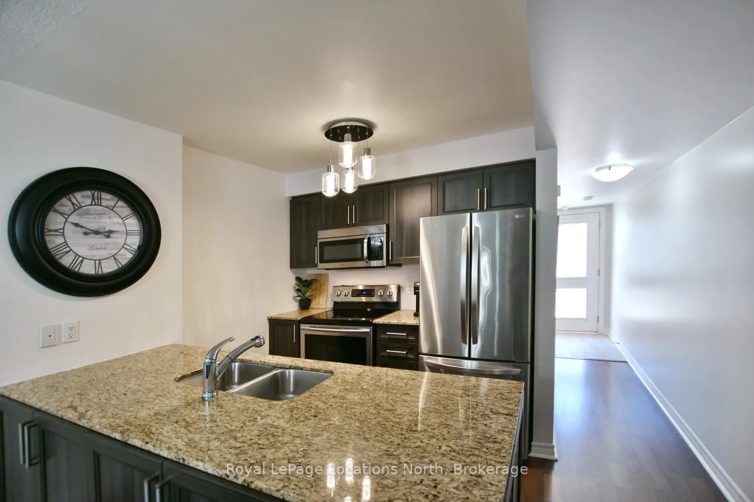 Photo 13 of Unit 102, 1 Brandy Lane Drive, Collingwood — HOMEH
