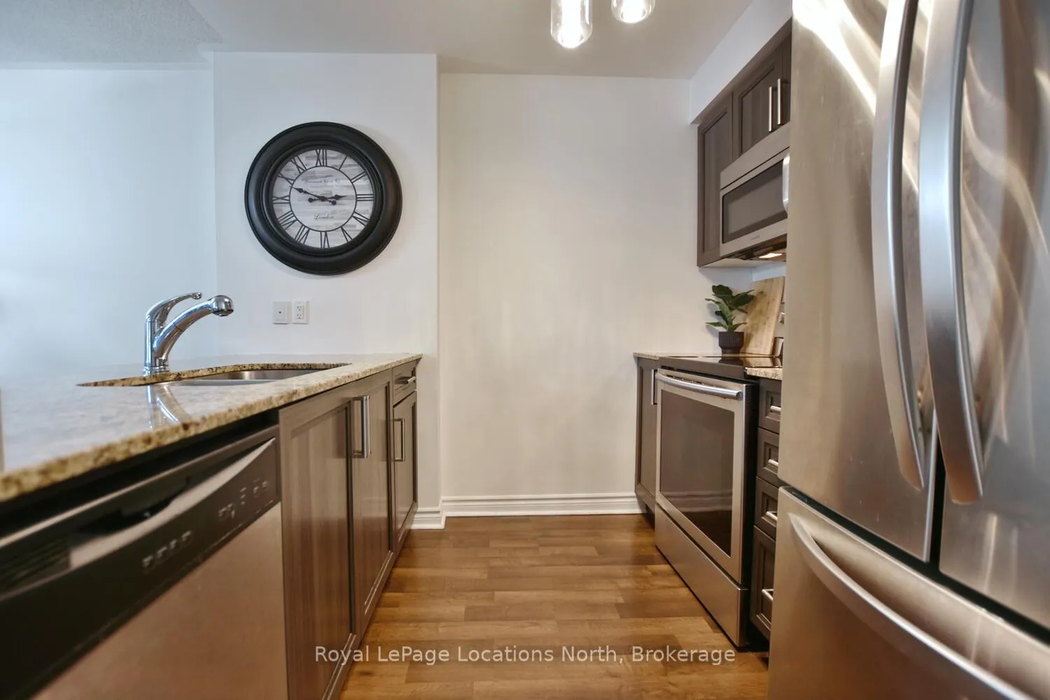 Photo 15 of Unit 102, 1 Brandy Lane Drive, Collingwood — HOMEH