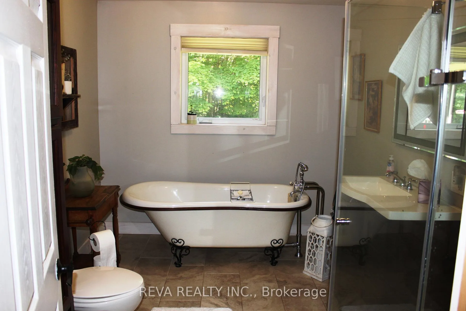 Photo 10 of 98 McLean Road, Hastings Highlands, Monteagle Ward — HOMEH