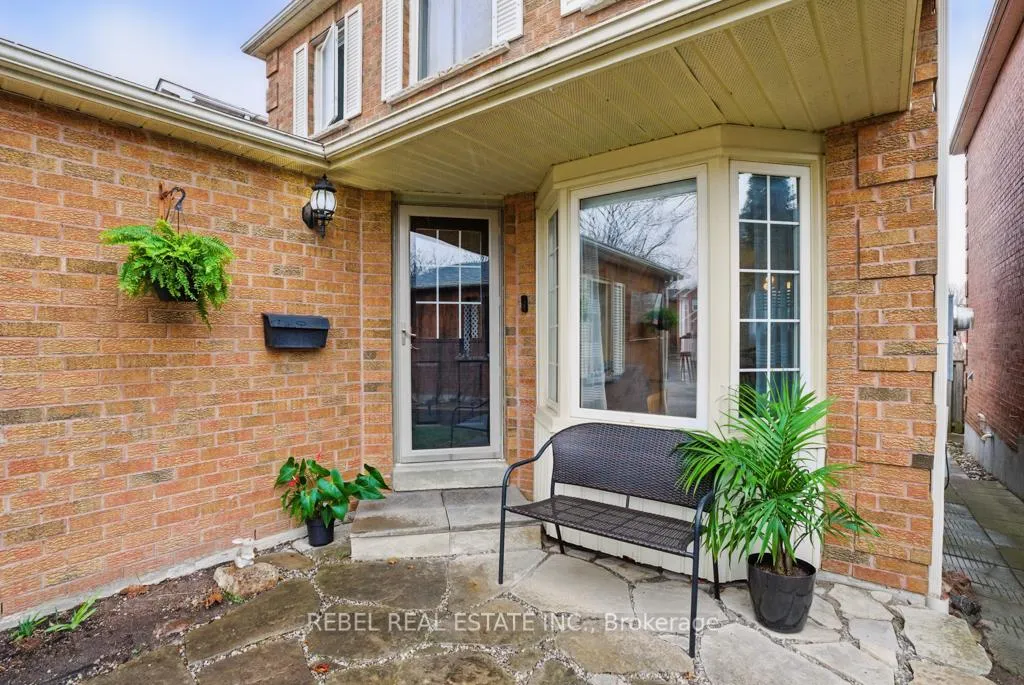 Photo 2 of 88 Fernbank Place, Whitby, Pringle Creek — HOMEH