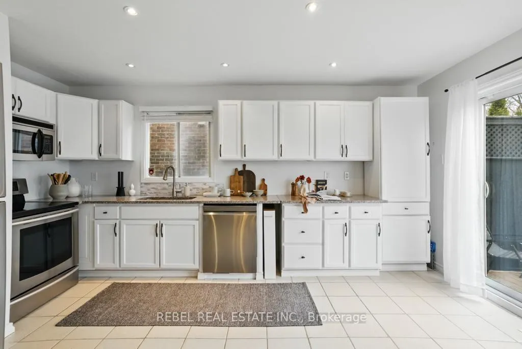 Photo 15 of 88 Fernbank Place, Whitby, Pringle Creek — HOMEH