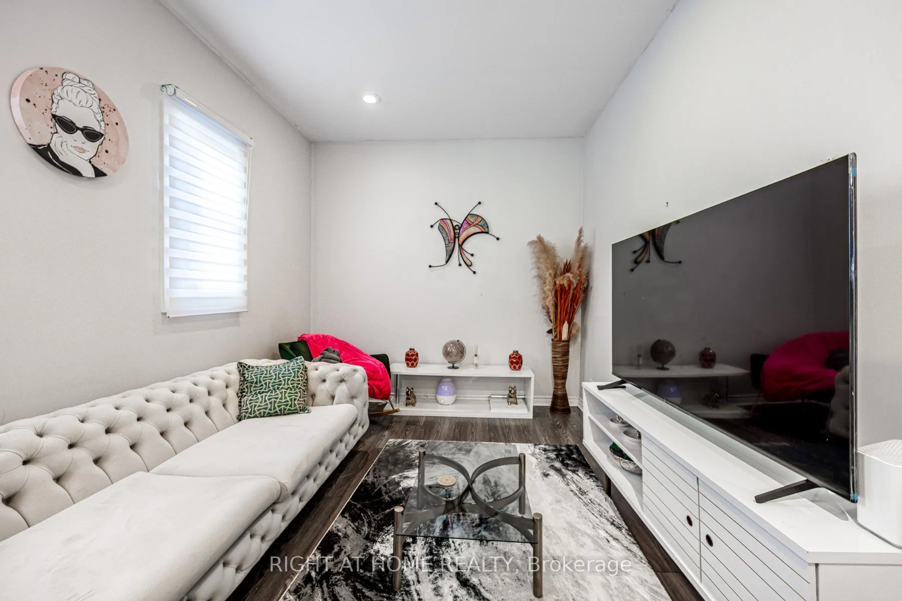 Photo 6 of 16 Hartsfield Drive, Clarington, Courtice — HOMEH