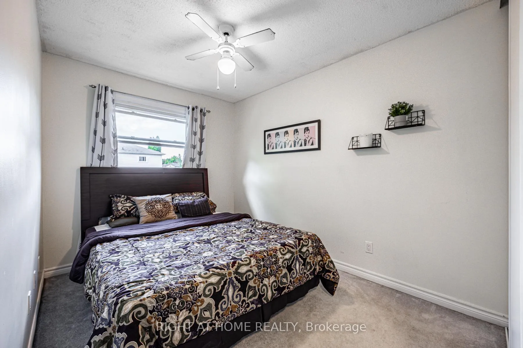 Photo 18 of 16 Hartsfield Drive, Clarington, Courtice — HOMEH