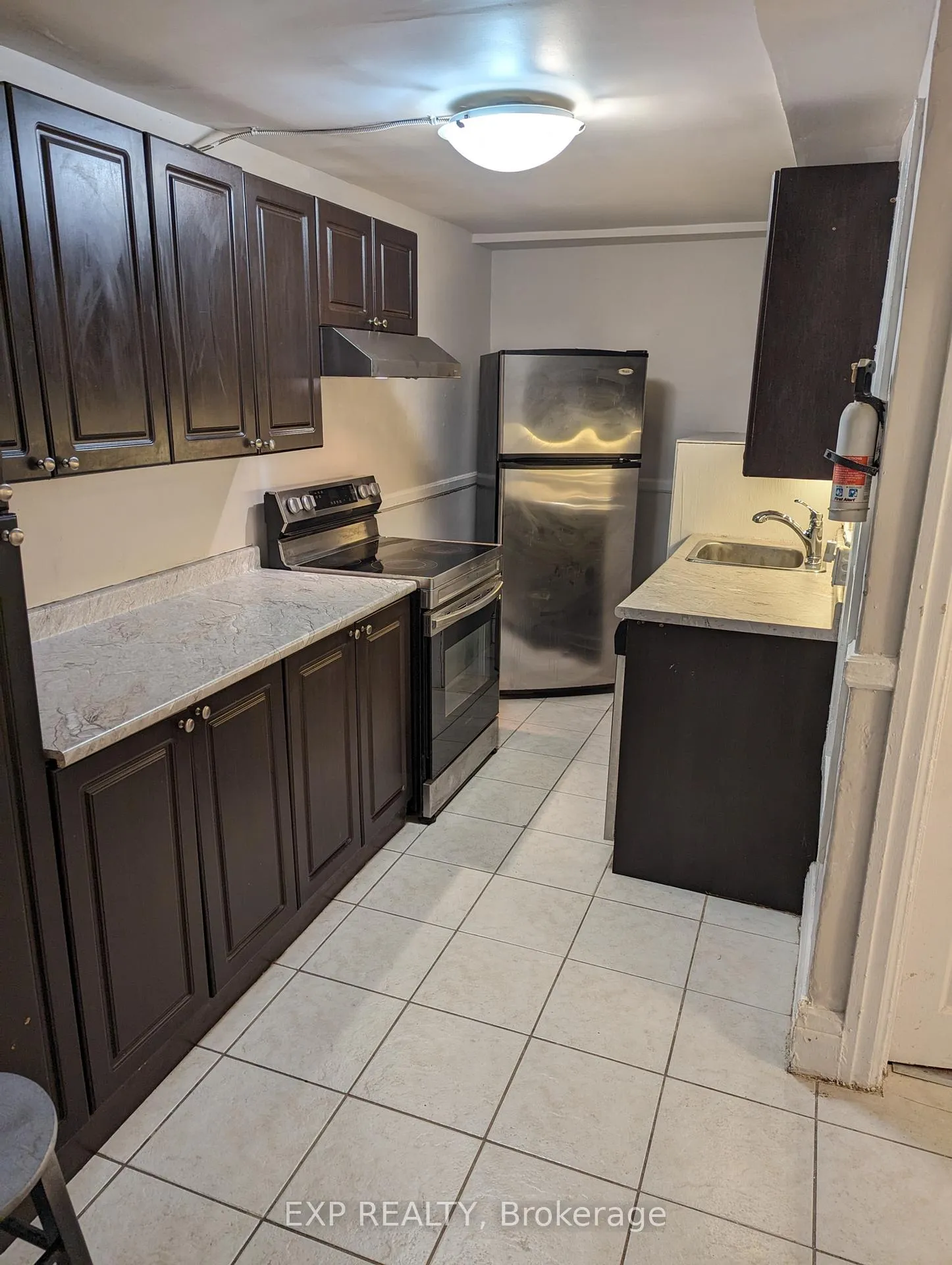 Photo 5 of 959 Main Street E, Hamilton, Stipley — HOMEH