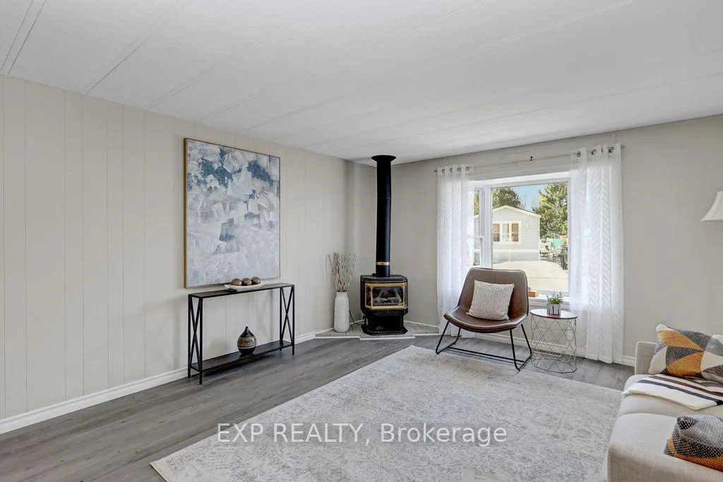 Photo 5 of 1027 Vista Barrett, Ottawa, Greely — HOMEH