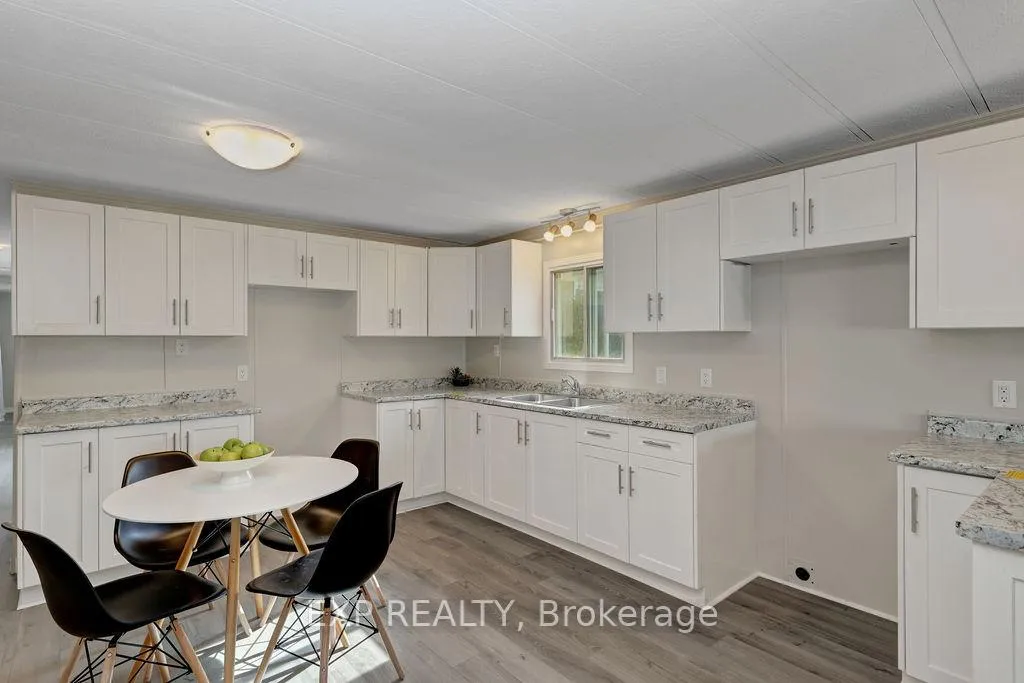 Photo 10 of 1027 Vista Barrett, Ottawa, Greely — HOMEH