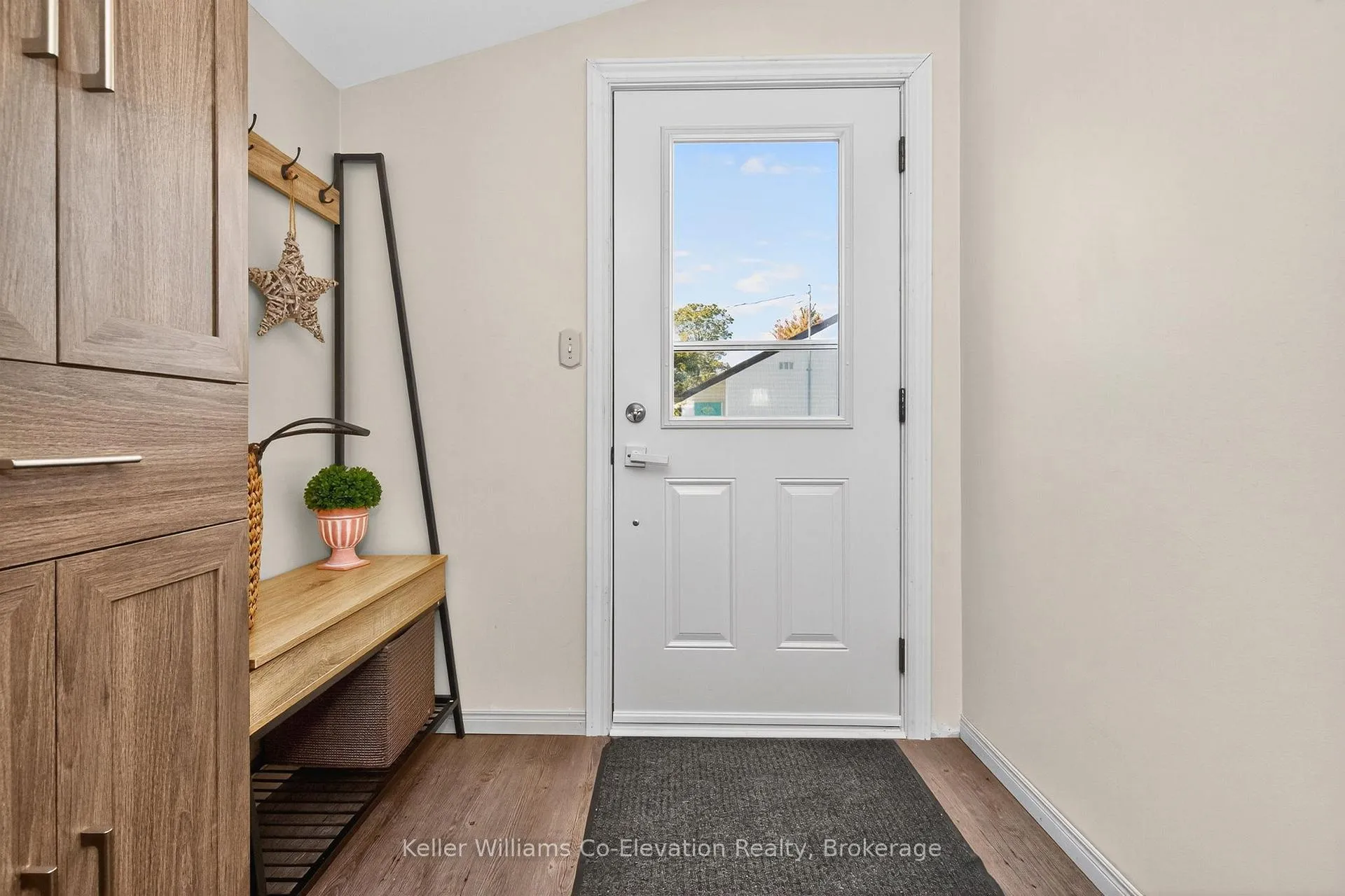 Photo 5 of 268 Elizabeth Street, Midland — HOMEH