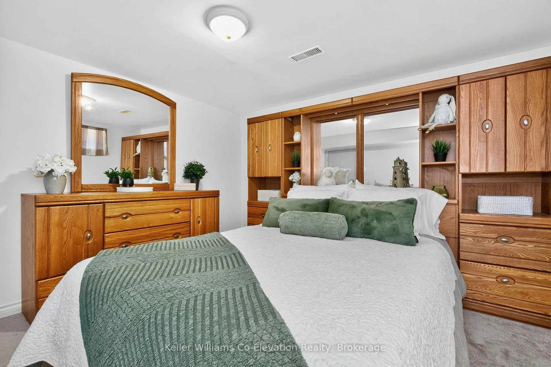 Photo 20 of 268 Elizabeth Street, Midland — HOMEH