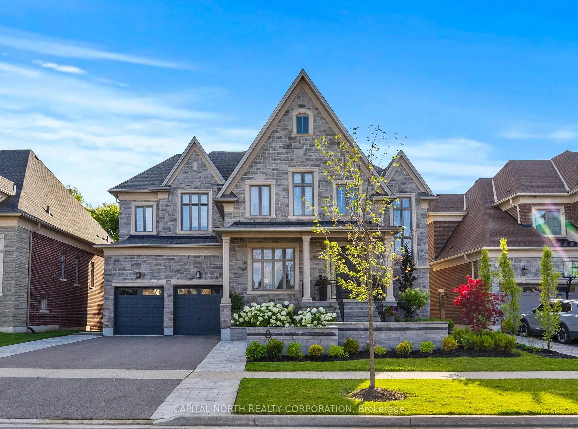 Photo 1 of 8 Kinghorn Road, King, King City — HOMEH