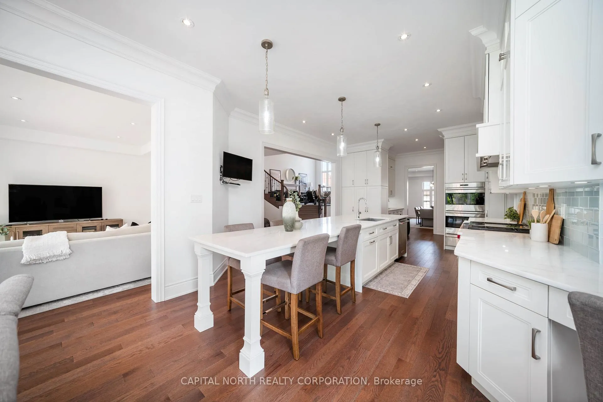 Photo 11 of 8 Kinghorn Road, King, King City — HOMEH