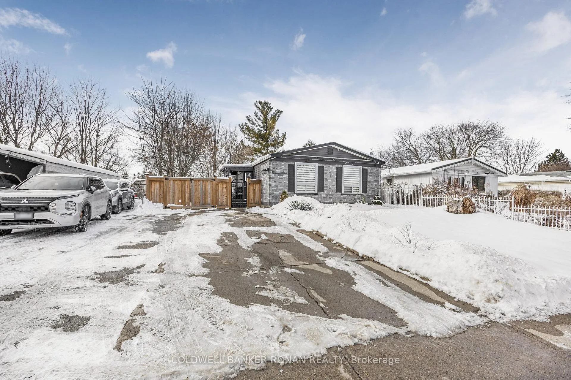 Photo 1 of 100 Queen Street N, New Tecumseth, Tottenham — HOMEH