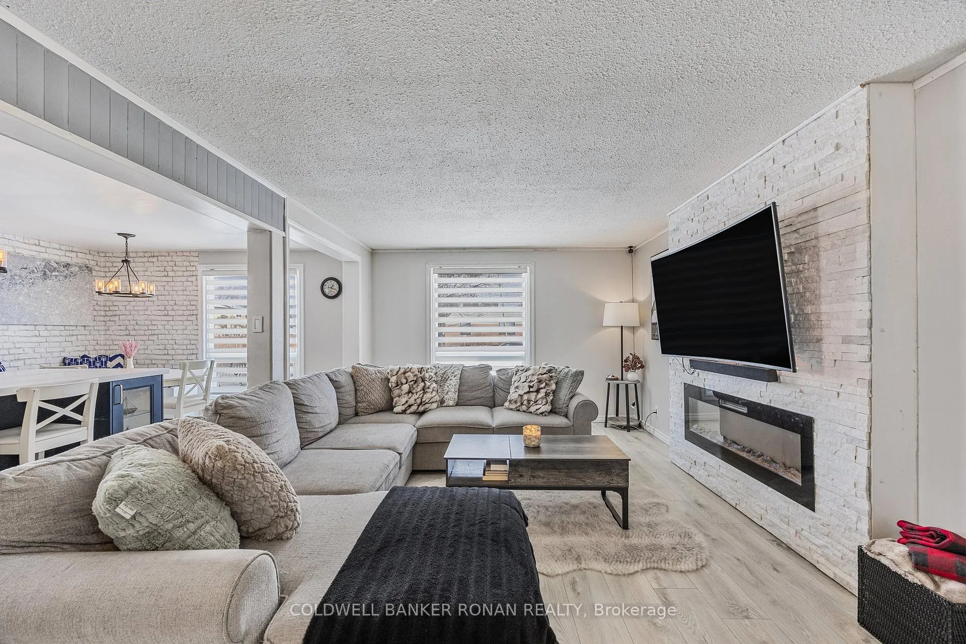 Photo 6 of 100 Queen Street N, New Tecumseth, Tottenham — HOMEH