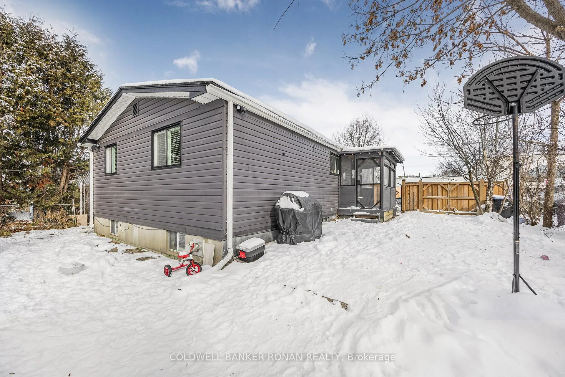 Photo 38 of 100 Queen Street N, New Tecumseth, Tottenham — HOMEH