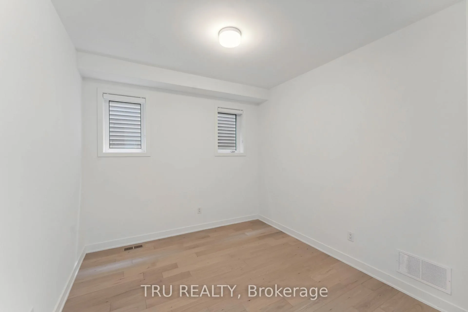 Photo 6 of 815 Snap Hook Crescent, Ottawa, Barrhaven - Half Moon Bay — HOMEH