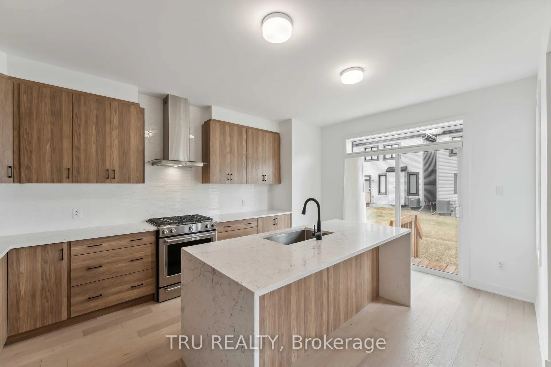 Photo 14 of 815 Snap Hook Crescent, Ottawa, Barrhaven - Half Moon Bay — HOMEH