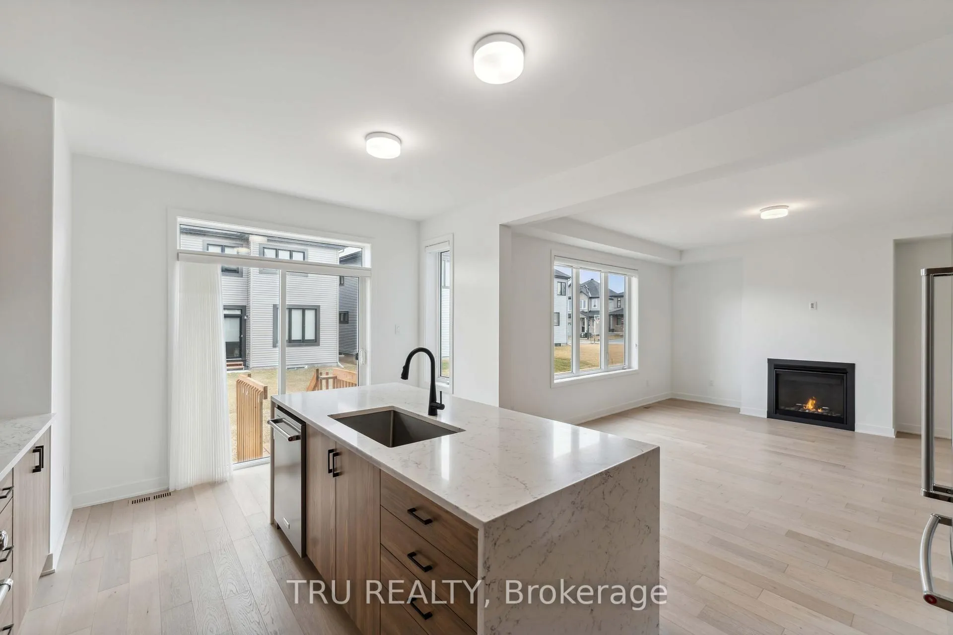 Photo 15 of 815 Snap Hook Crescent, Ottawa, Barrhaven - Half Moon Bay — HOMEH