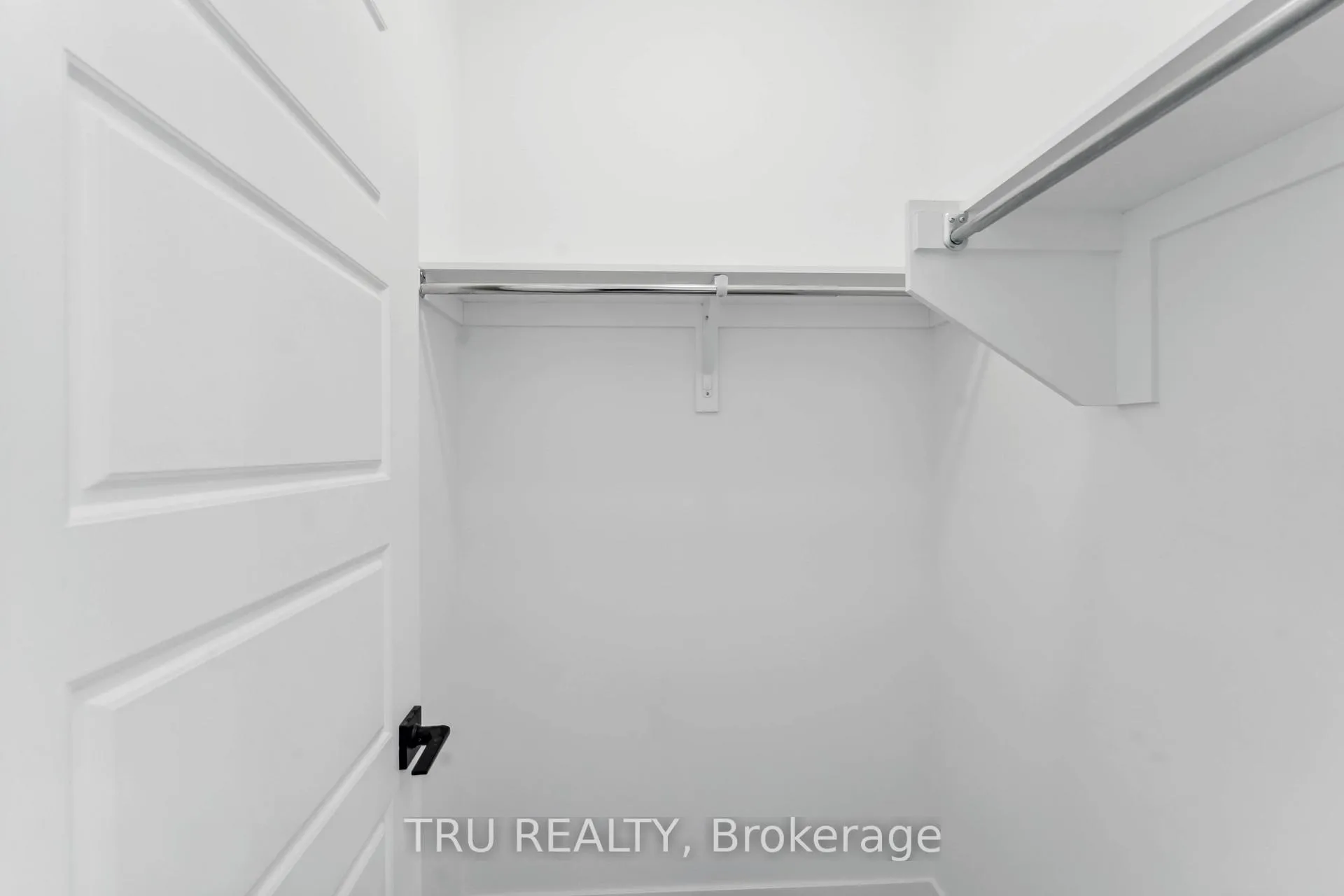 Photo 22 of 815 Snap Hook Crescent, Ottawa, Barrhaven - Half Moon Bay — HOMEH